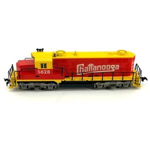 AHM HO Scale Chattanooga Diesel Locomotive Engine 5628 Yellow Red GP18 Vintage